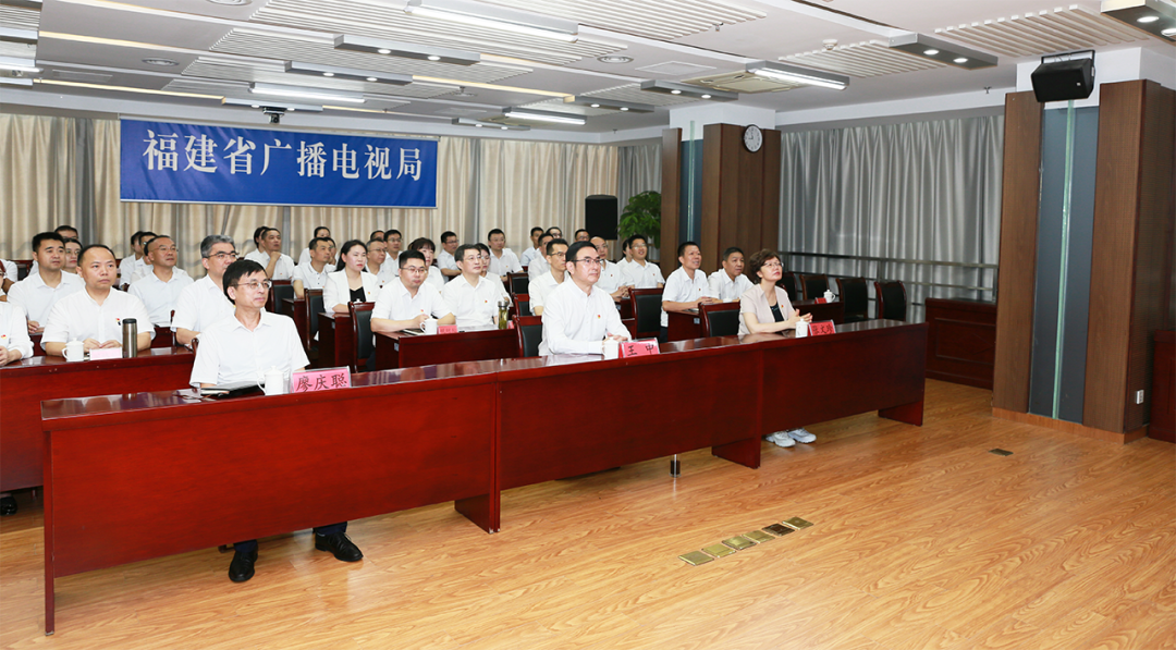 传承和弘扬伟大抗战精神，踔厉奋发、勇毅前行 | 91自拍论坛
组织保障并观看中国人民抗日战争暨世界反法西斯战争胜利80周年纪念大会